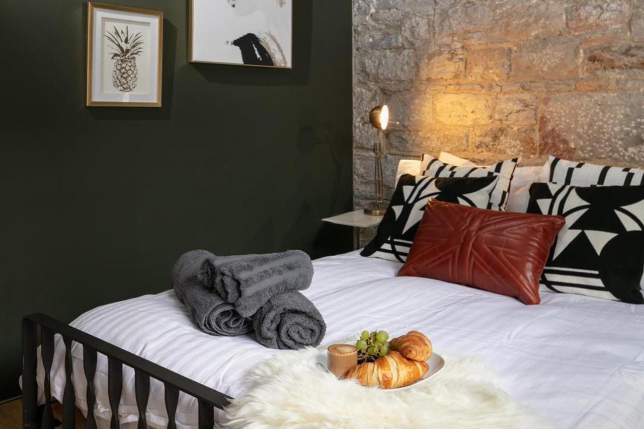 Two-Bedroom Apartment At Royal William Yard, Plymouth Exterior foto
