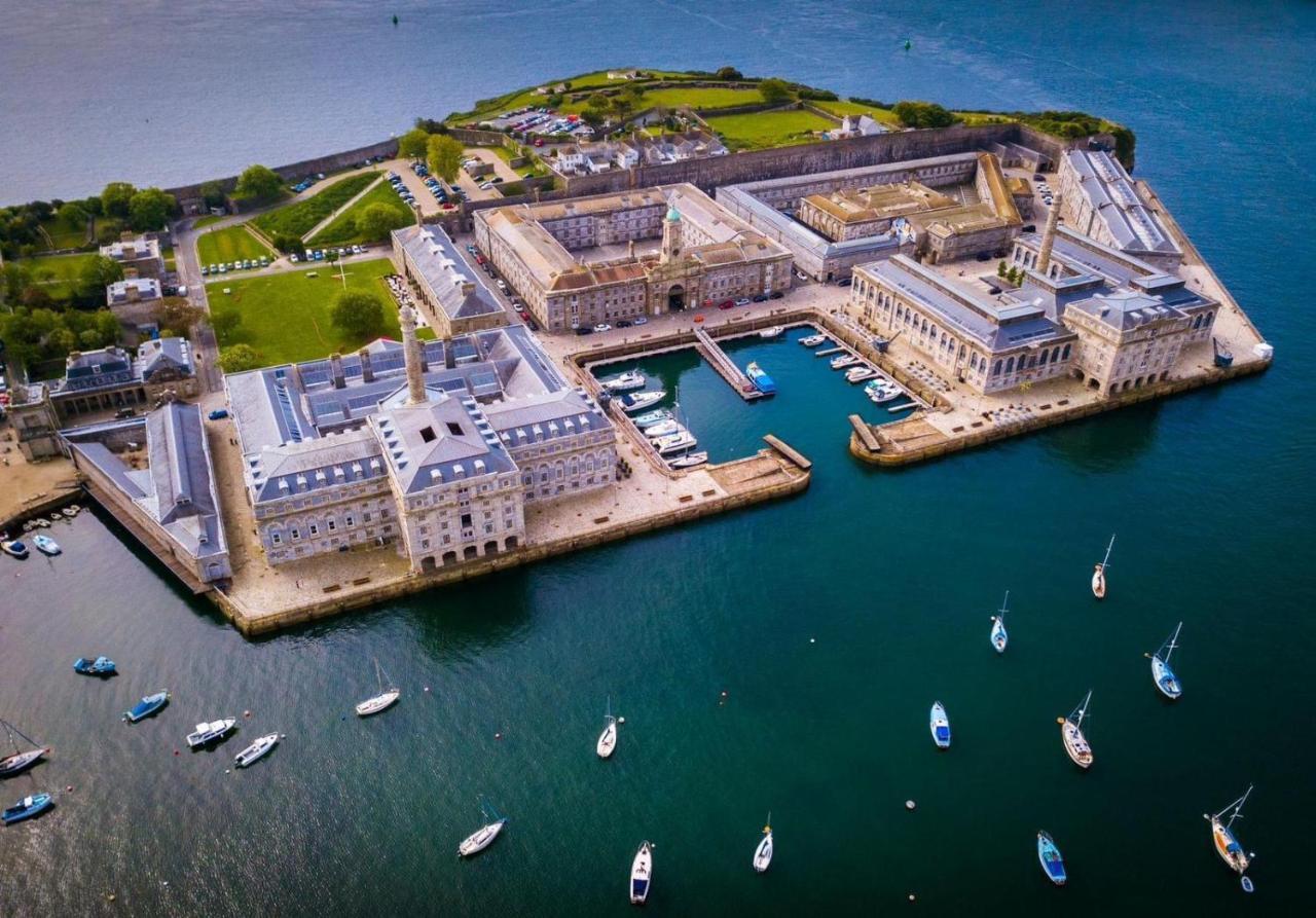 Two-Bedroom Apartment At Royal William Yard, Plymouth Exterior foto
